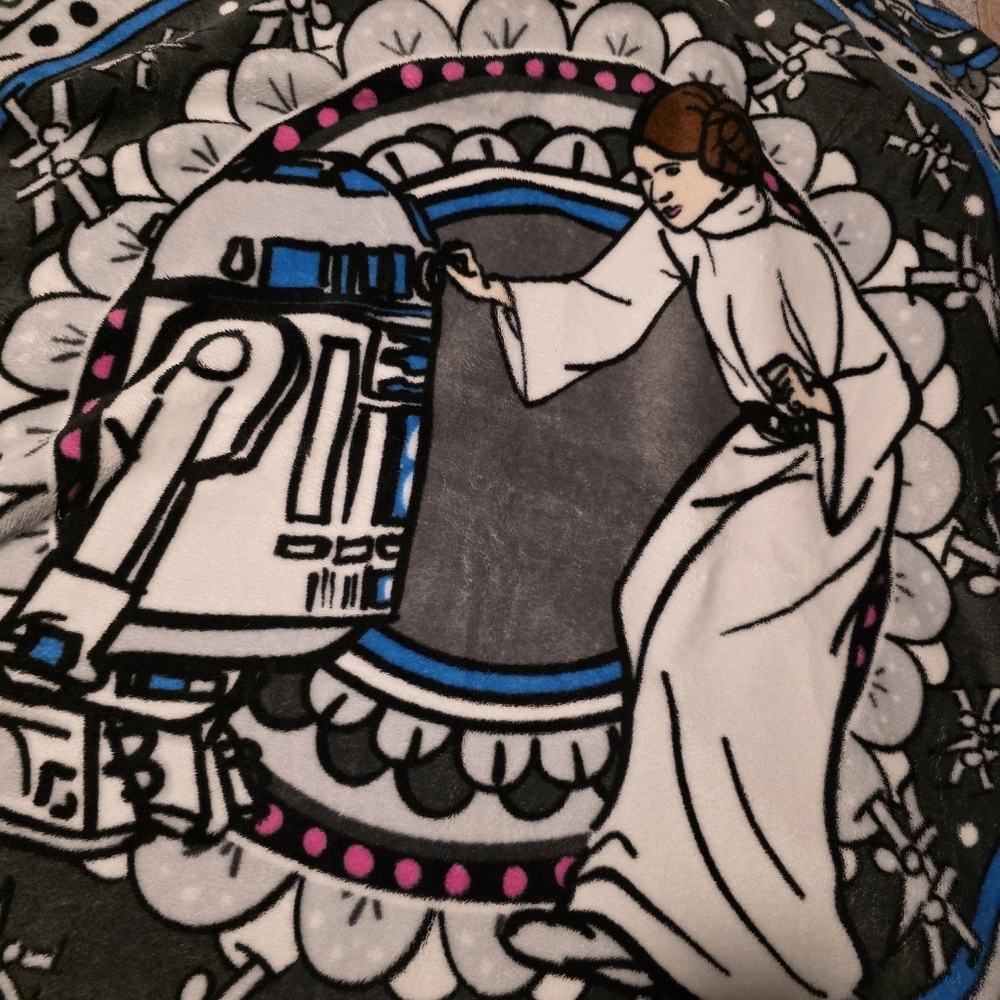 Vera Bradley Star Wars Far Far Away Medallion  Fleece Blanket 50x80
